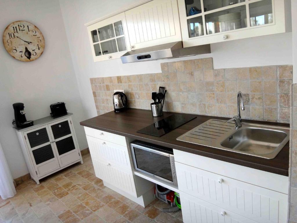 L'Oliveraie De Paul Aigues-Mortes Habitación foto